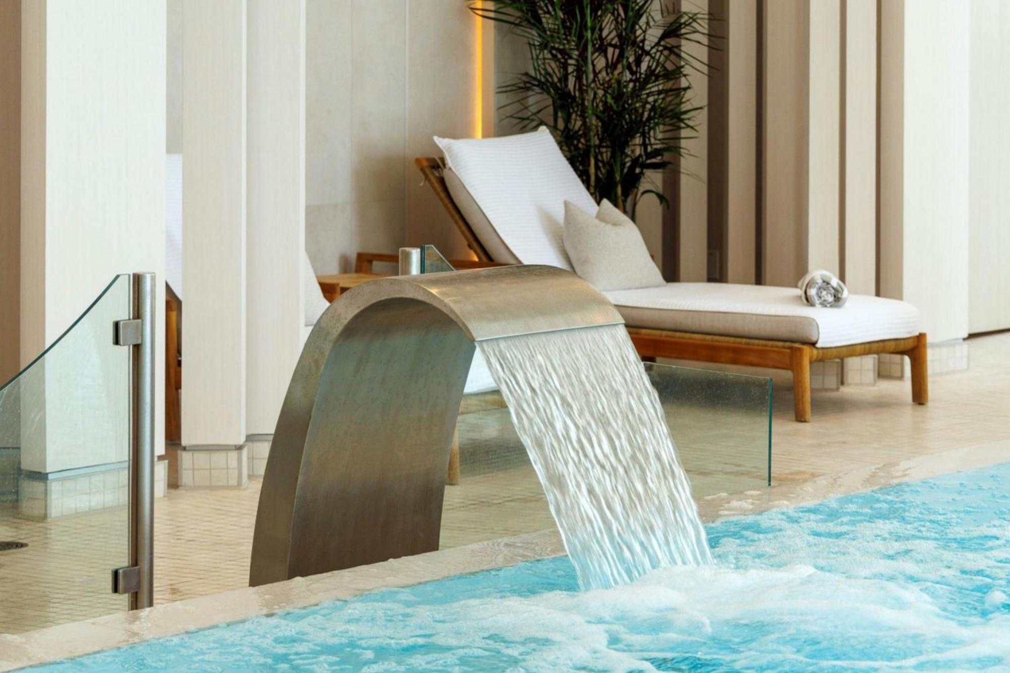 The Pearle Hotel & Spa, Autograph Collection Burlington Exteriör bild