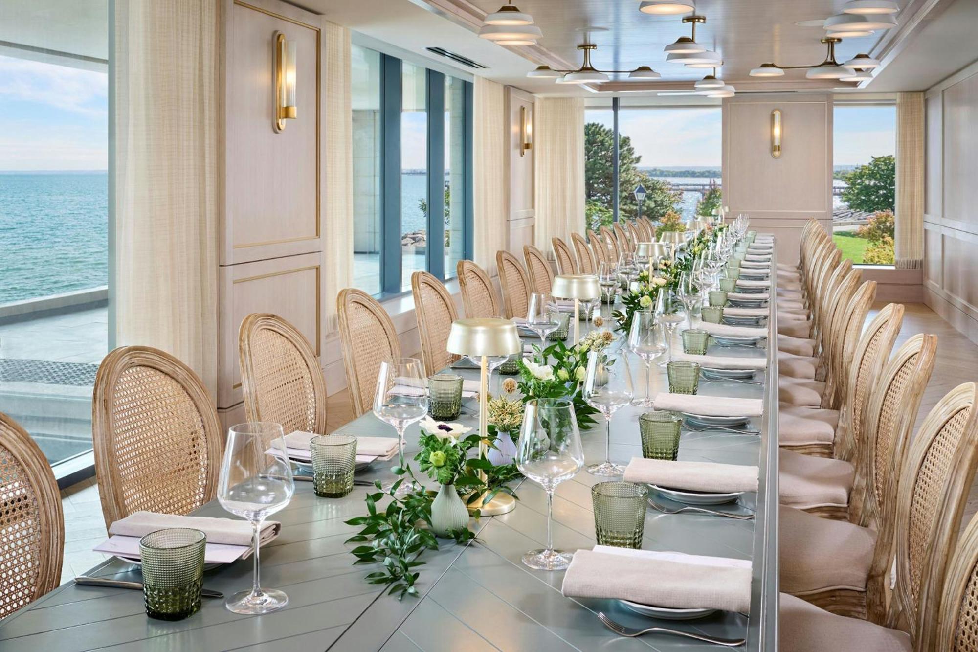 The Pearle Hotel & Spa, Autograph Collection Burlington Exteriör bild